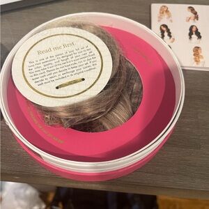 Luxy Hair 20 inch seamless clip in, dimensional cream blonde